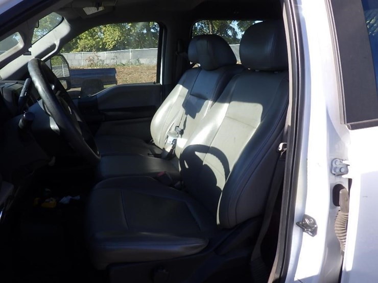 2018-ford-f550-image-21