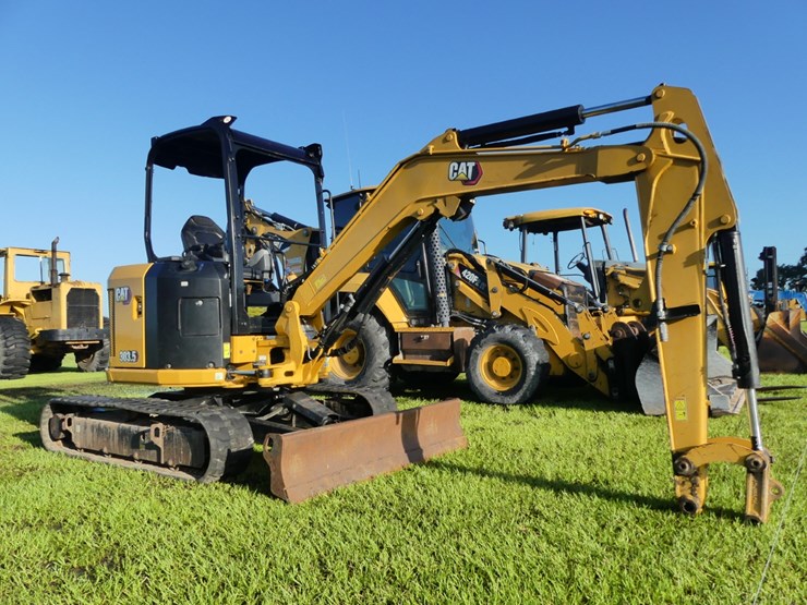 caterpillar-303.5-image-2