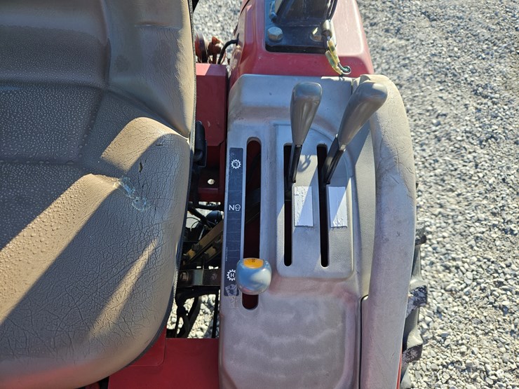 2005-case-ih-dx24-image-9
