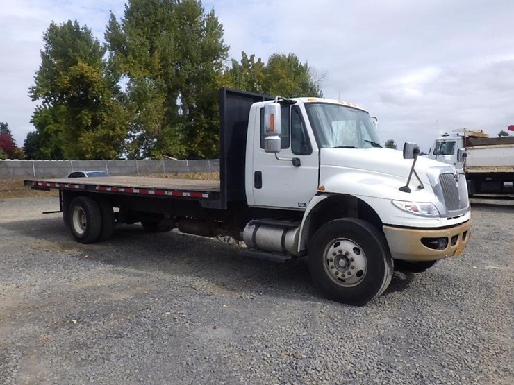 2015-international-durastar-4300-image-2