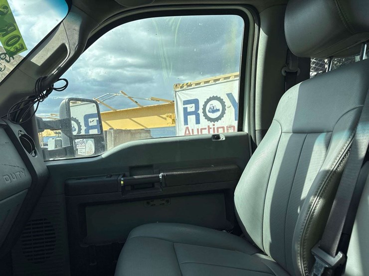 2012-ford-f550-image-14