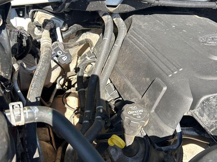 2019-chevrolet-silverado-3500hd-image-54