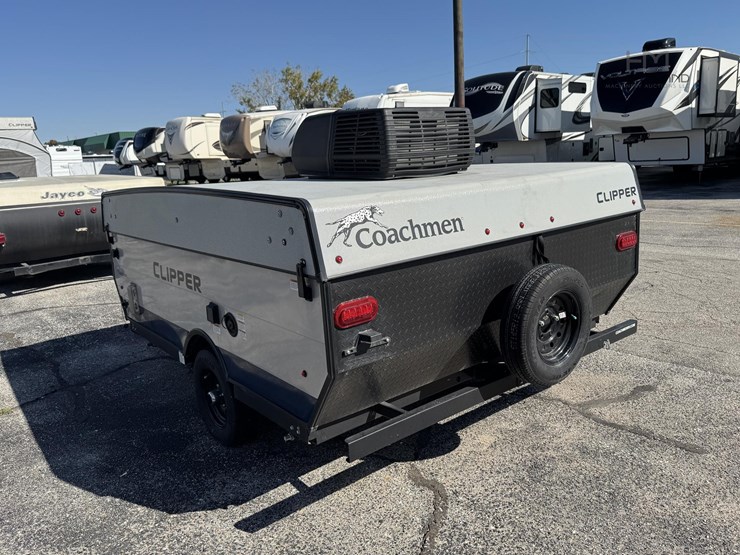 2022-coachmen-clipper-806xls-image-3
