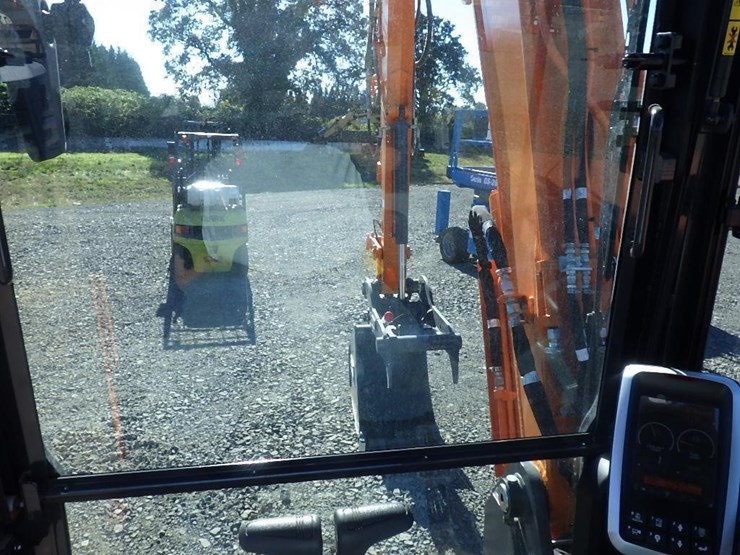 doosan-dx85r-3-image-36