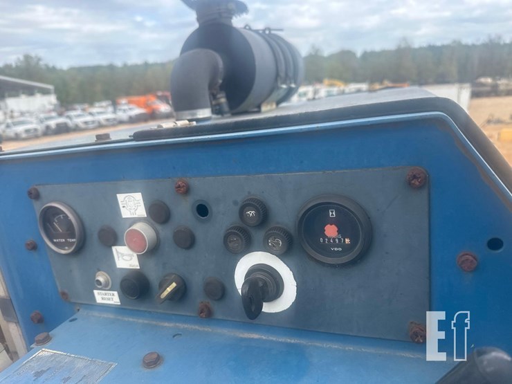 2006-moffett-m5500-image-17