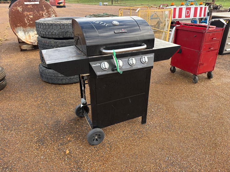 #6935-•-gas-bbq-grill-image-1
