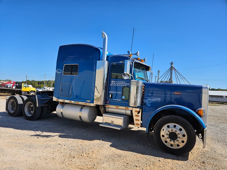 2007-peterbilt-379-image-19