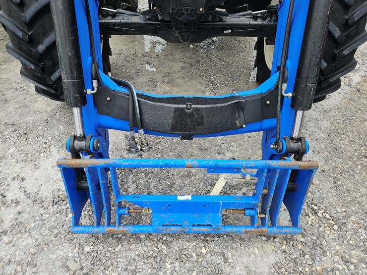 2008-new-holland-t6050-image-3