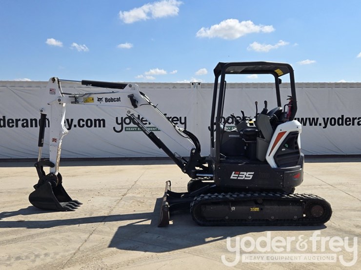 2021-bobcat-e35-image-2