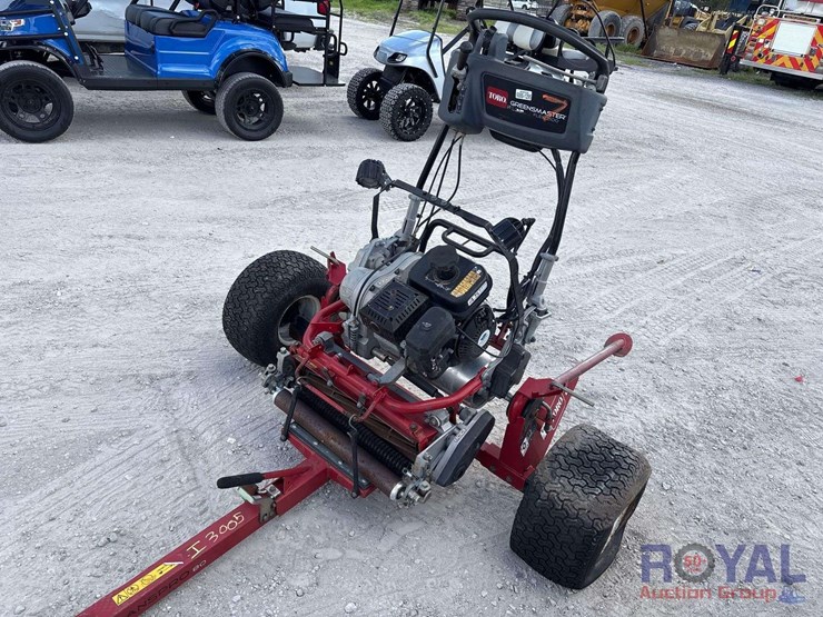 toro-greensmaster-flex-2100-reel-mower-image-1