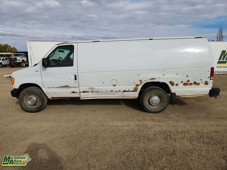 2006-ford-cargo-image-5