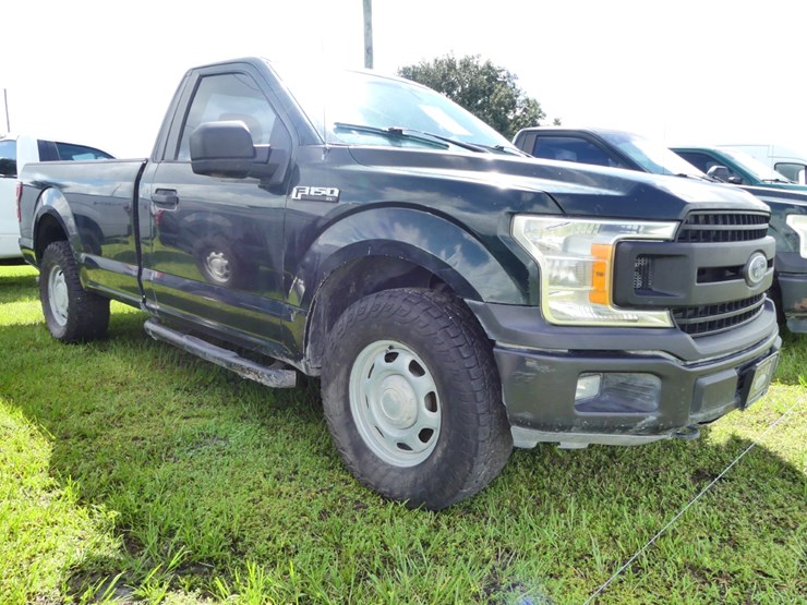 2020-ford-f150-xl-image-2