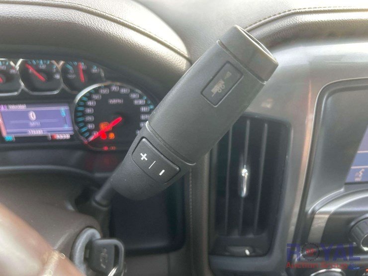 2014-chevrolet-silverado-image-29