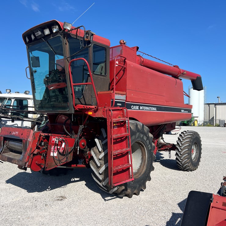1990 CASE IH 1660