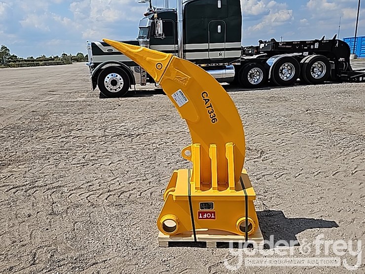 2025-caterpillar-336-image-2