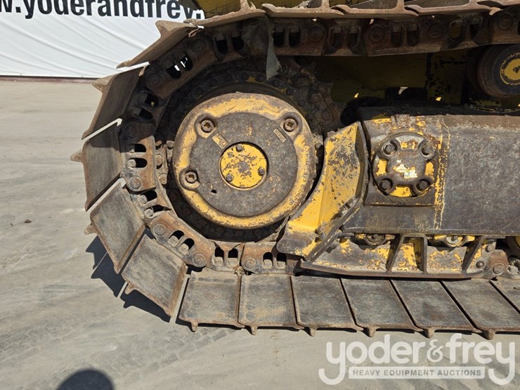 2022-komatsu-d65px-18-image-17