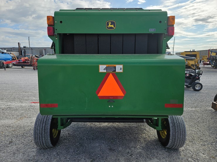 2003-john-deere-567-image-9