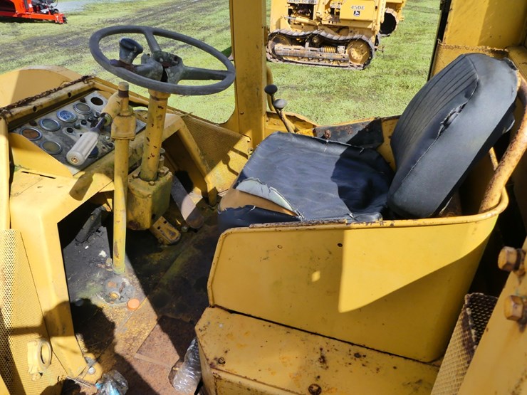 caterpillar-966-image-11