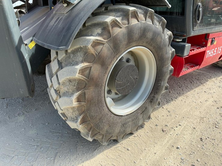 2022-magni-th5.15-telehandler-image-14