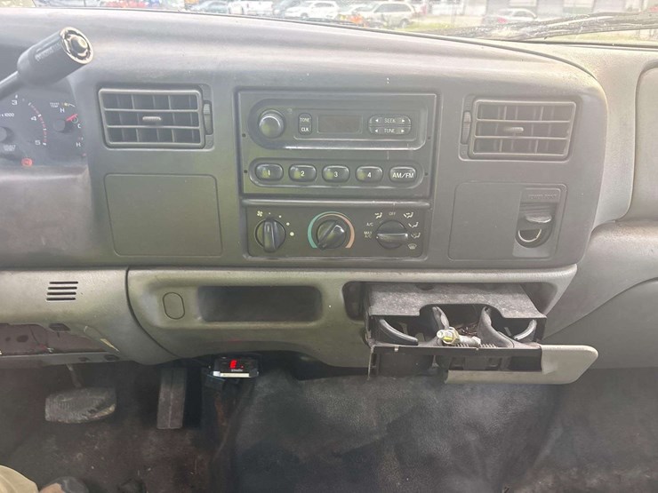 2002-ford-f550-image-11