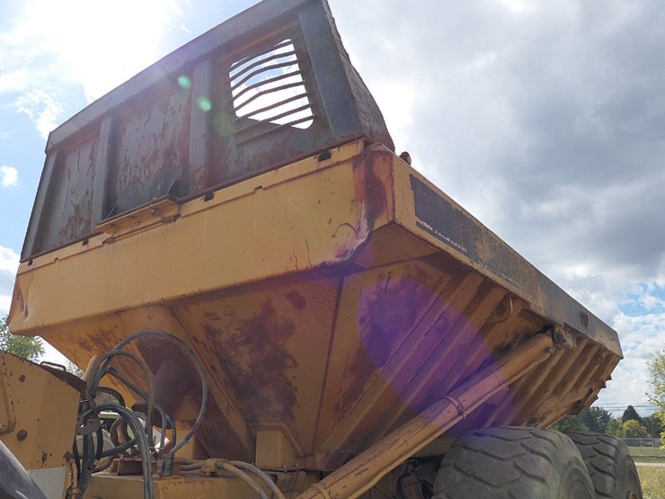 1994-caterpillar-d400d-image-12