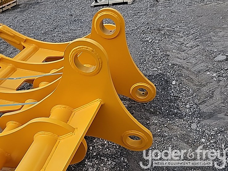 2025-caterpillar-336-image-10
