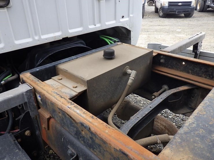 ford-f750-image-9
