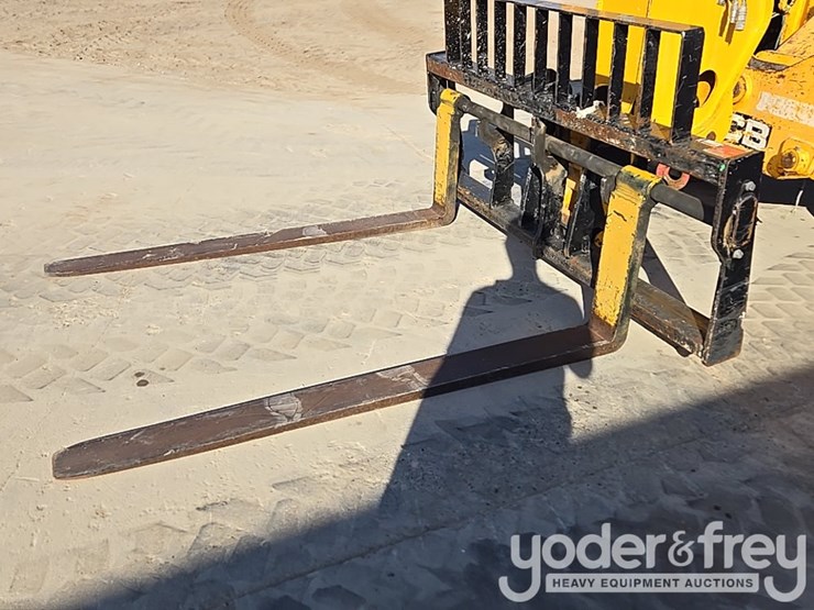 2016-jcb-510-56-image-9