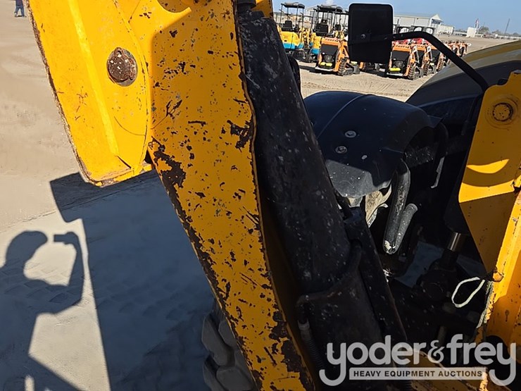 2016-jcb-510-56-image-17