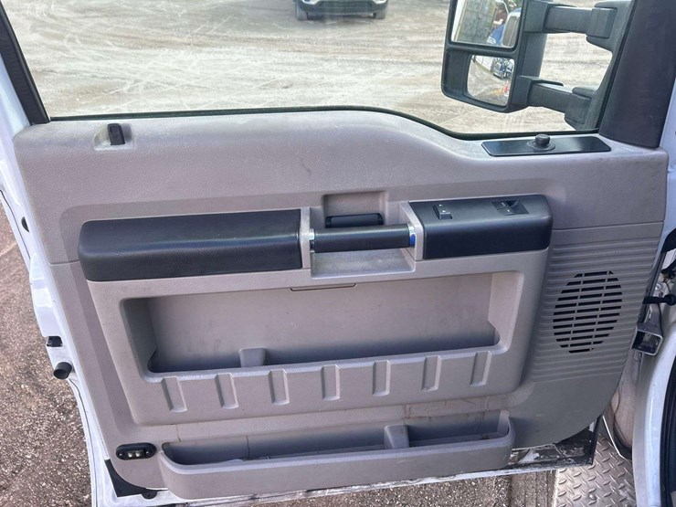 2009-ford-f450-image-10
