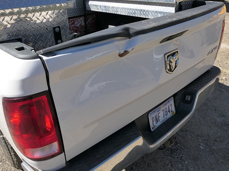 2017-dodge-ram-3500-image-11