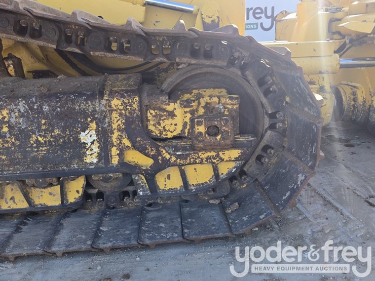2020-komatsu-d61pxi-24-image-18