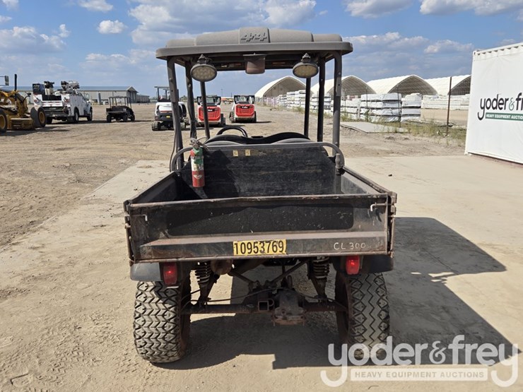 2019-club-car-carryall-1700-image-4