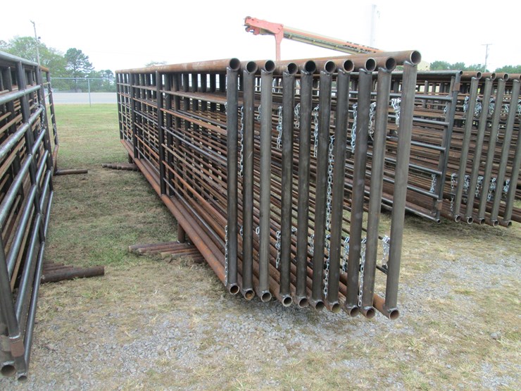 #68-•-(9)-freestanding-panels-&-(1)-gate-inv-#-29822-image-4