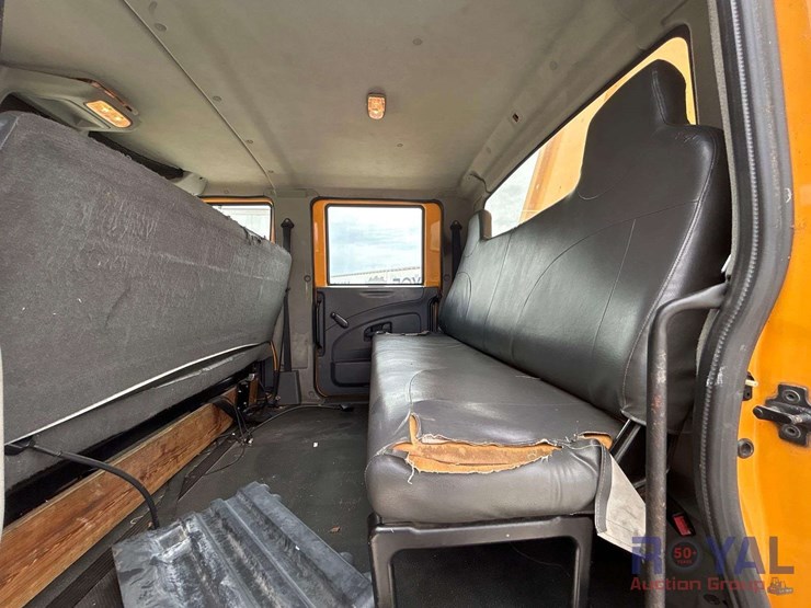 2013-international-durastar-4300-image-26