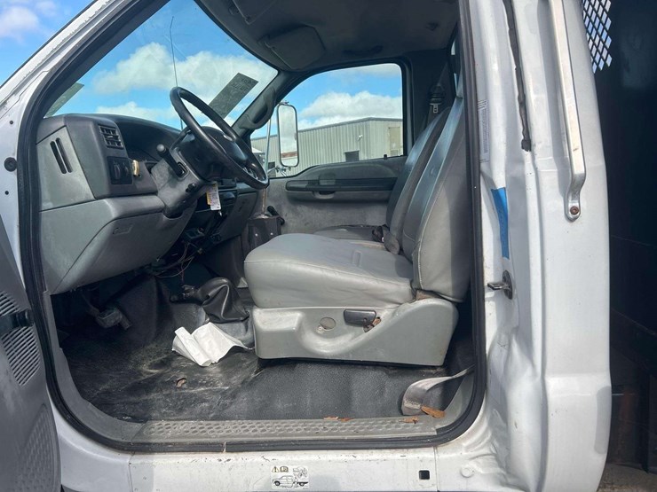 2006-ford-f650-image-19