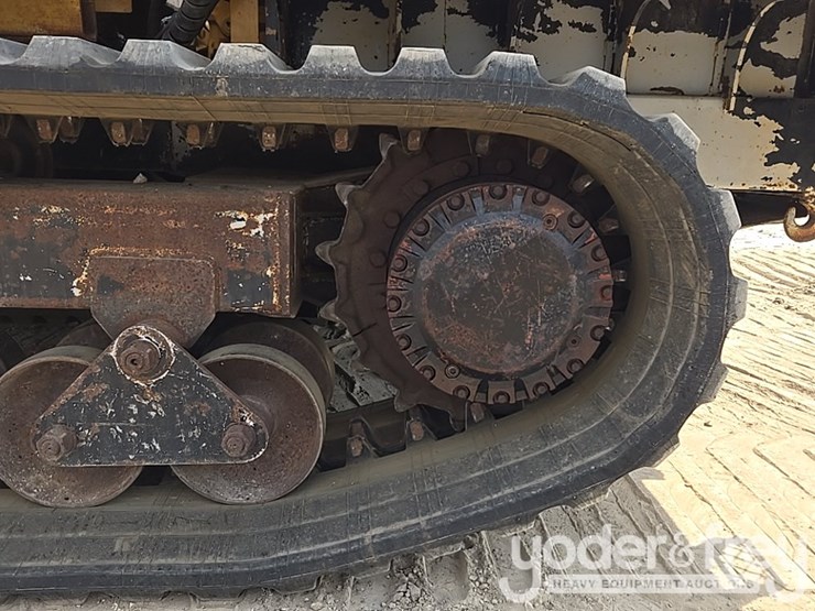 2012-morooka-mst2200-image-17