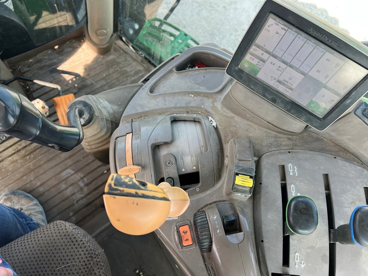 2014-john-deere-6175r-image-13