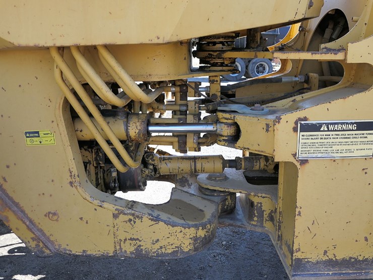 1992-caterpillar-it28b-image-25