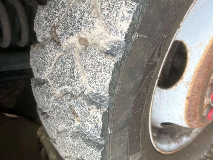 2017-ford-f550-image-37