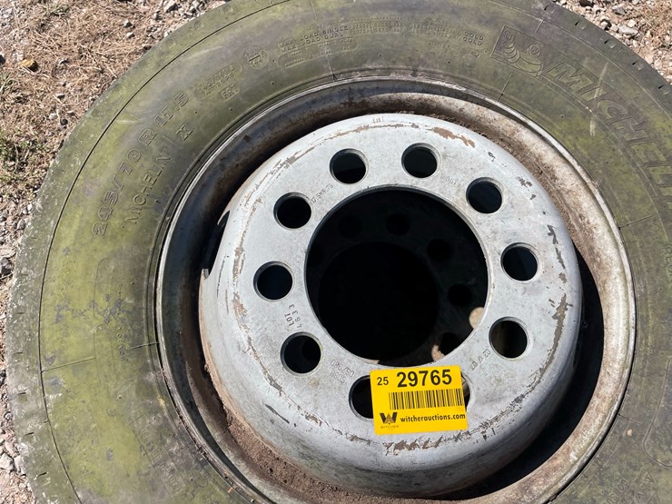 #2002-•-lot-of-(2)-245/70r17.5-tires-inv#-29765-image-4