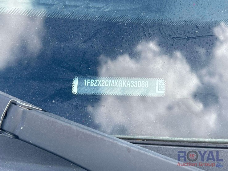 2016-ford-transit-image-6