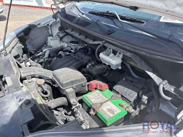 2017-nissam-nv200-cargo-van-image-8
