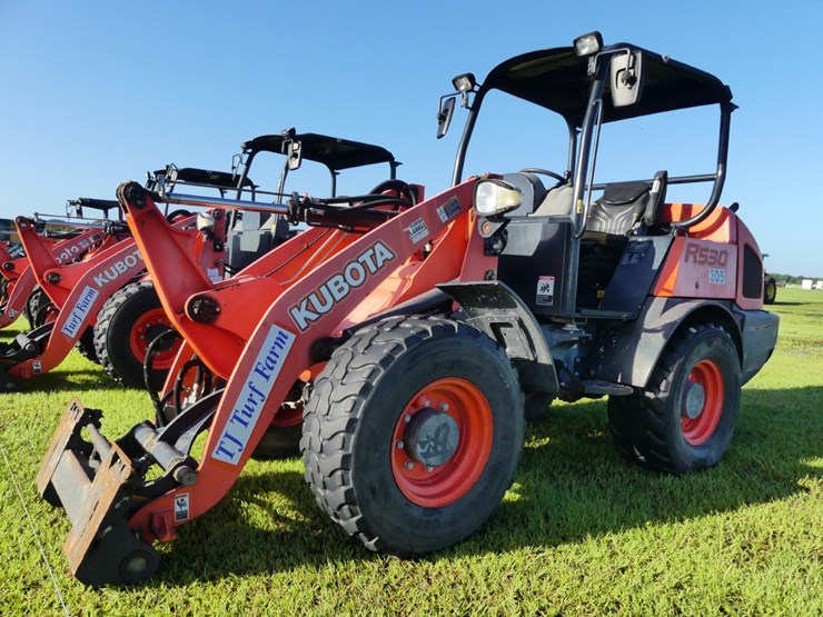 2019-kubota-r530-image-2