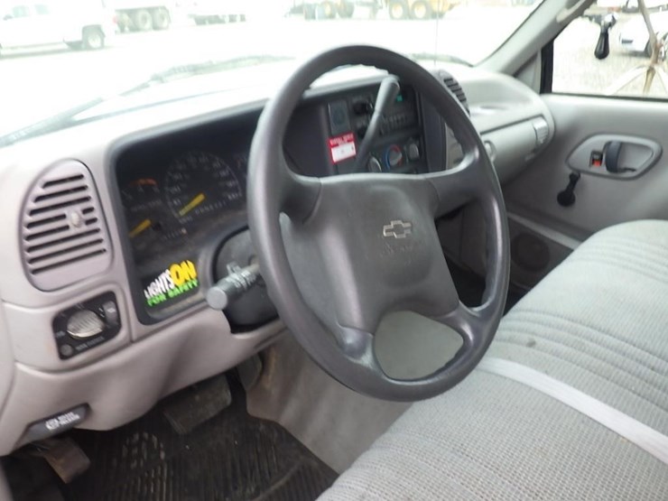 1996-chevrolet-3500-image-17