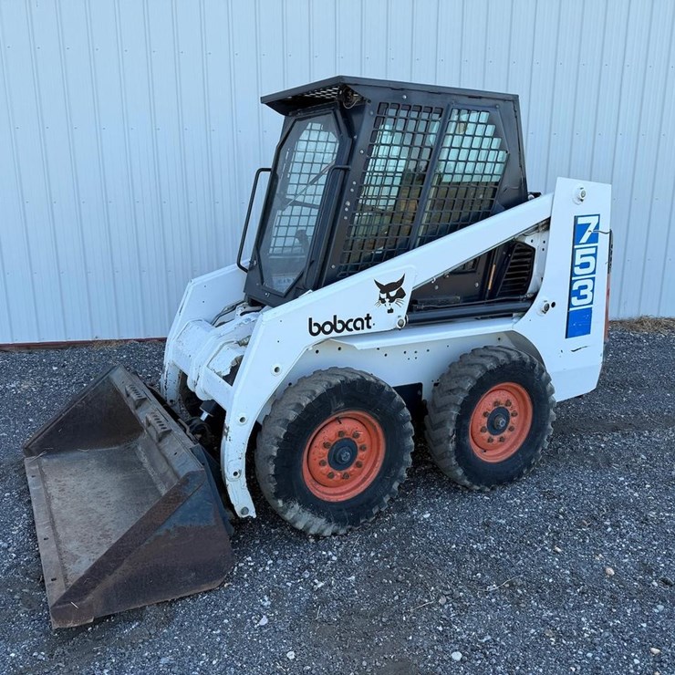 BOBCAT 753