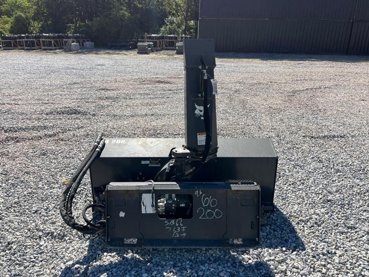 2019-bobcat-66"-sb200-snowblower-image-5