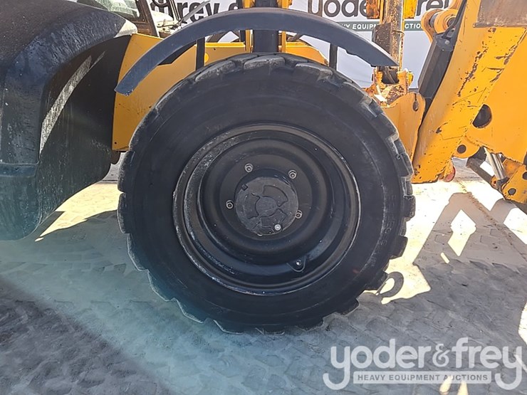 2016-jcb-510-56-image-21