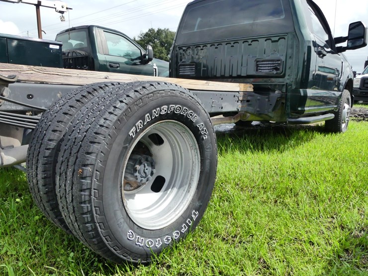 2020-ford-f350-xl-image-6