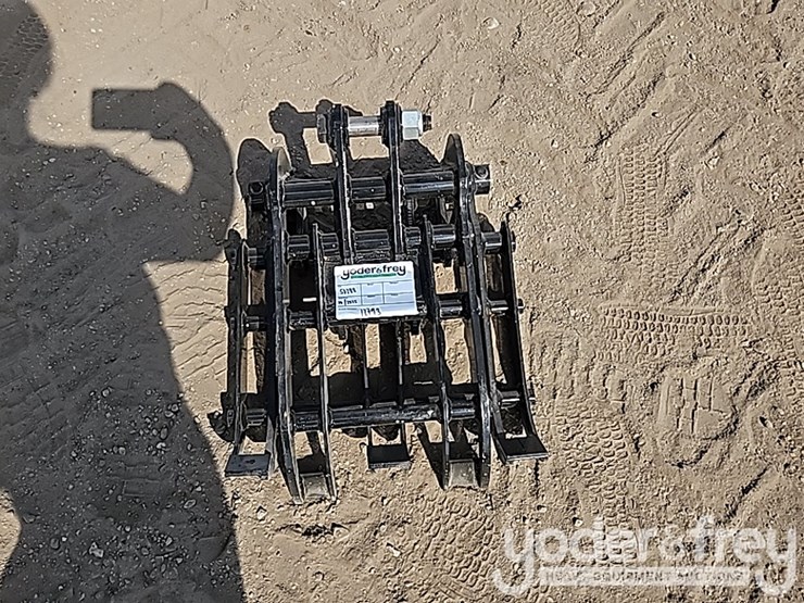 unused-ir-wood-grabber-to-suit-mini-excavator-image-8